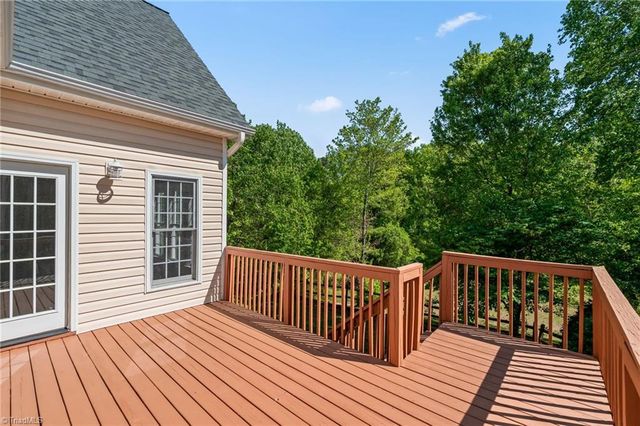 828 Woodview Ridge Trail, Lewisville, NC 27023
