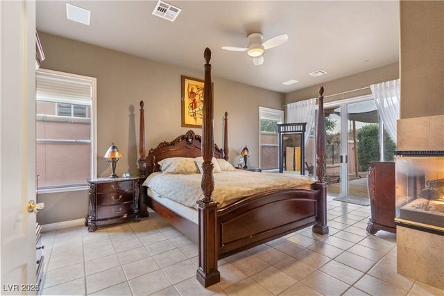 27 Via Paradiso Street, Henderson, NV 89011