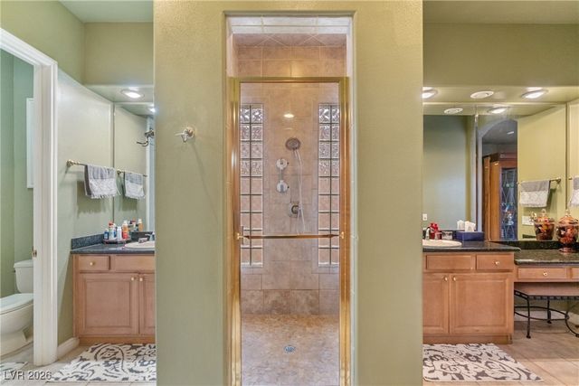 27 Via Paradiso Street, Henderson, NV 89011