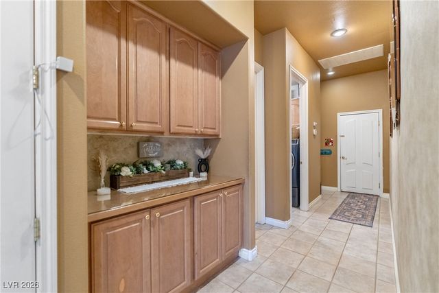 27 Via Paradiso Street, Henderson, NV 89011