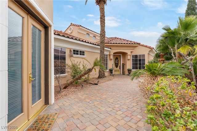 27 Via Paradiso Street, Henderson, NV 89011