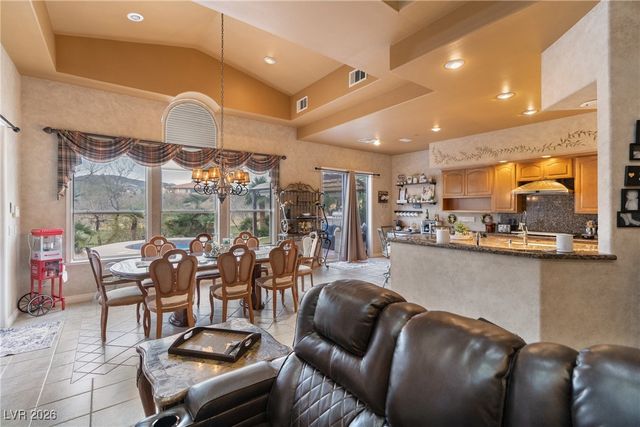 27 Via Paradiso Street, Henderson, NV 89011