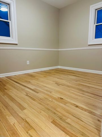 25704 Waldorf Street, Roseville, MI 48066