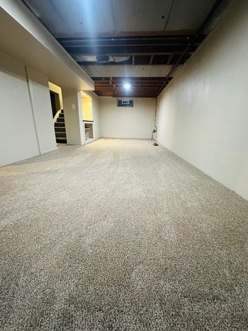 25704 Waldorf Street, Roseville, MI 48066