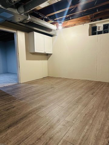 25704 Waldorf Street, Roseville, MI 48066