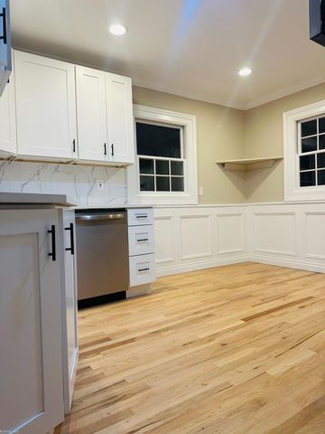 25704 Waldorf Street, Roseville, MI 48066