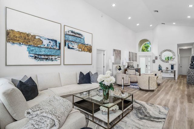 5455 NW 20th Avenue, Boca Raton, FL 33496