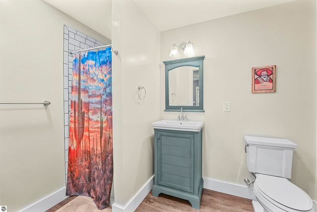 4360 Independence Drive, Suttons Bay, MI 49682