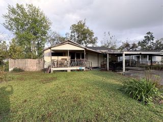 8922 Heatherside Street, Houston, TX 77016