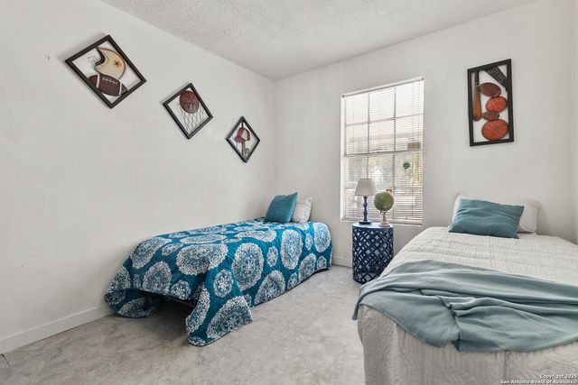 1222 W Harding, San Antonio, TX 78221