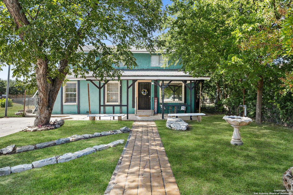 1222 W Harding, San Antonio, TX 78221