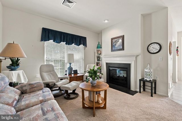 1925 SPEEDWELL RD, Lancaster, PA 17601