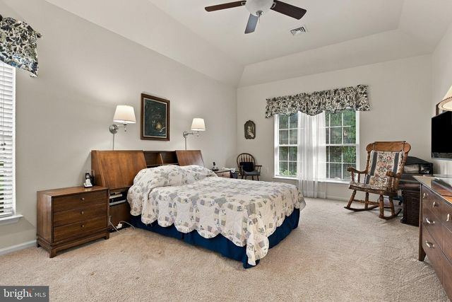 1925 SPEEDWELL RD, Lancaster, PA 17601
