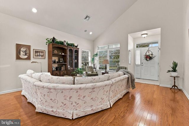 1925 SPEEDWELL RD, Lancaster, PA 17601