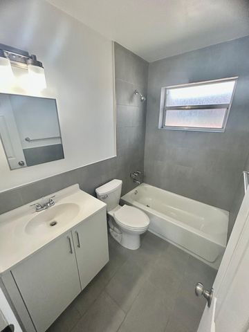 7624 PEMBROKE Road A, Miramar, FL 33023