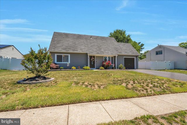 4 PEORIA LN, Sicklerville, NJ 08081