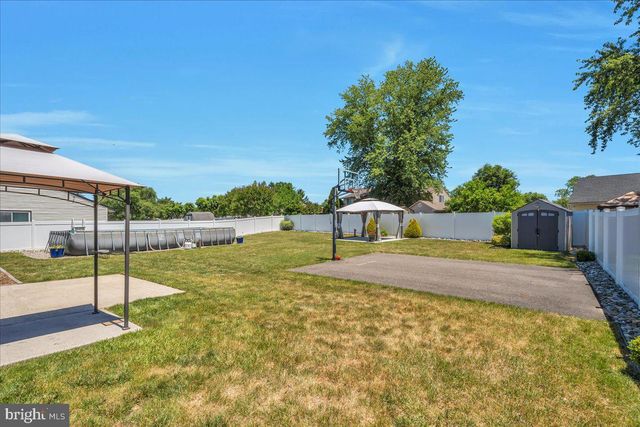 4 PEORIA LN, Sicklerville, NJ 08081