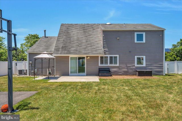 4 PEORIA LN, Sicklerville, NJ 08081
