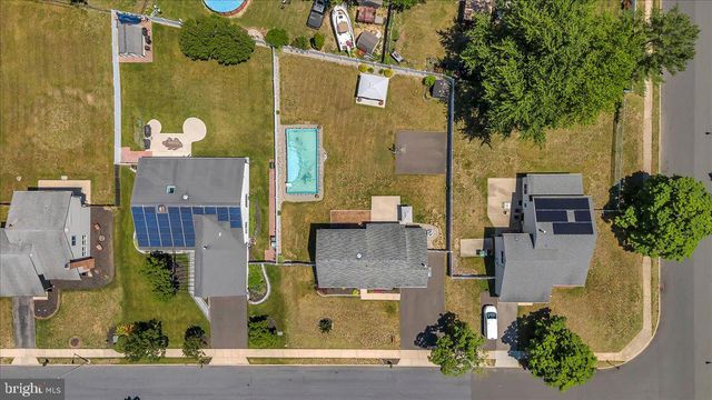 4 PEORIA LN, Sicklerville, NJ 08081
