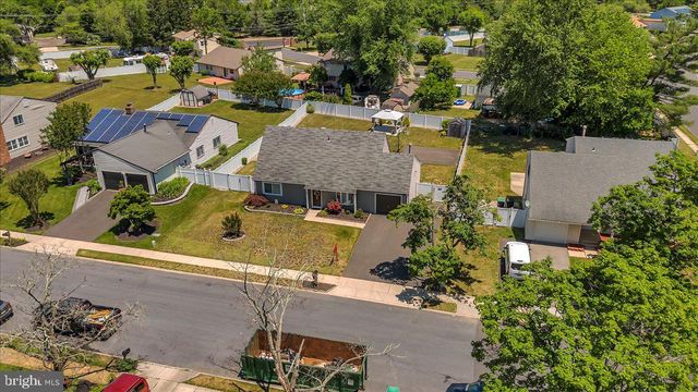 4 PEORIA LN, Sicklerville, NJ 08081