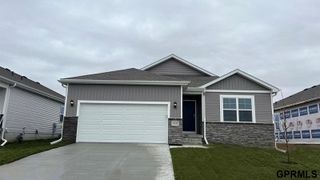 16422 Willit Street, Bennington, NE 68007