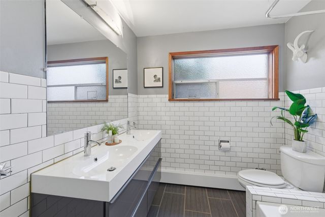 2803 S Walker Street, Seattle, WA 98144