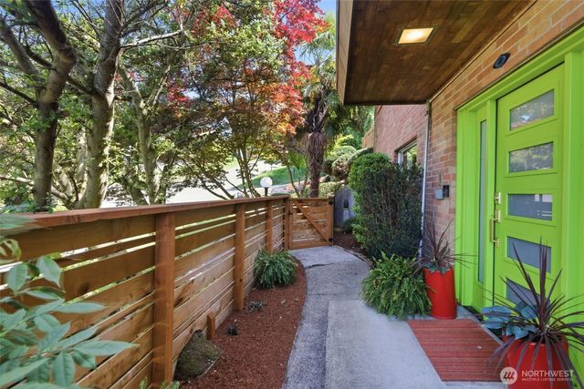 2803 S Walker Street, Seattle, WA 98144