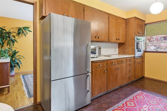 2803 S Walker Street, Seattle, WA 98144