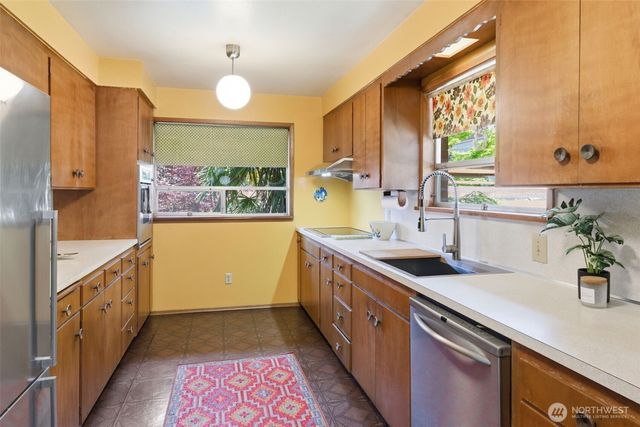 2803 S Walker Street, Seattle, WA 98144