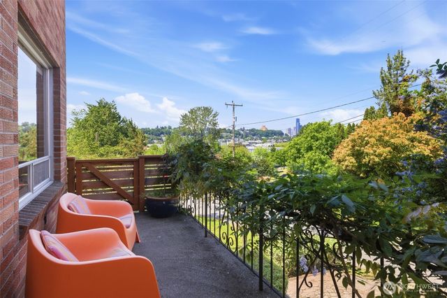 2803 S Walker Street, Seattle, WA 98144