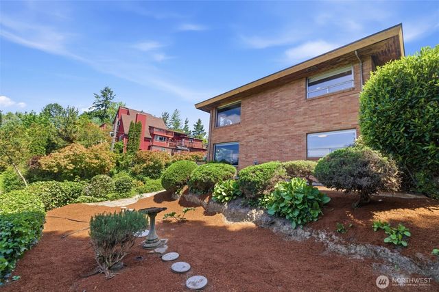 2803 S Walker Street, Seattle, WA 98144