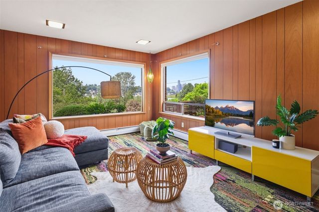 2803 S Walker Street, Seattle, WA 98144