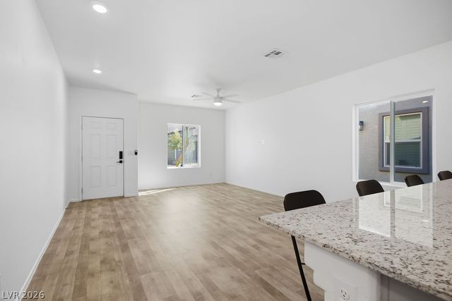 7537 Crested Moon Street, North Las Vegas, NV 89084