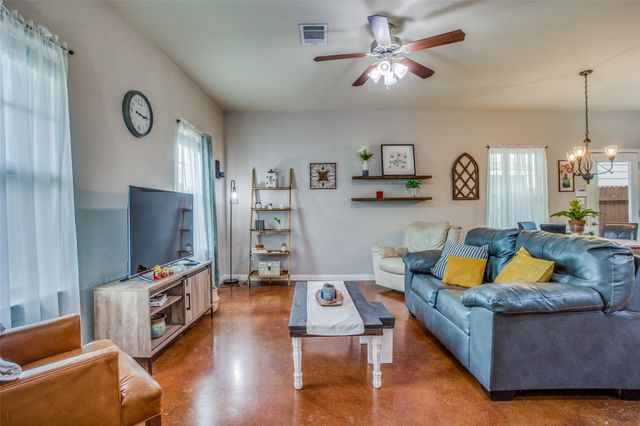 4518 Senda LN 199, Austin, TX 78725