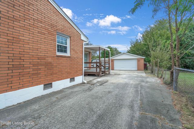 6200 Cooper Chapel Rd, Louisville, KY 40229