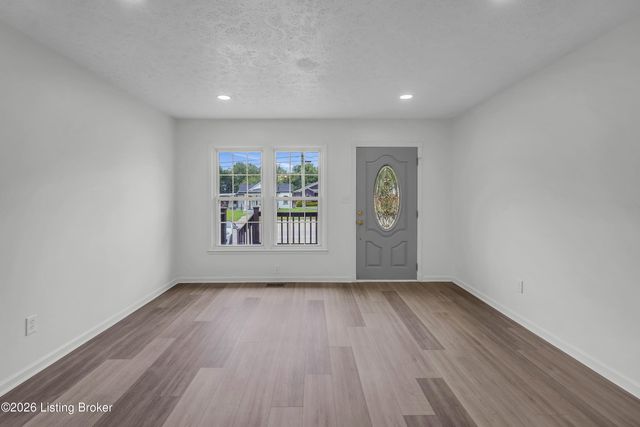 6200 Cooper Chapel Rd, Louisville, KY 40229