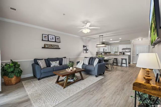 4878 Luster Leaf Cir Apt 104, Myrtle Beach, SC 29577