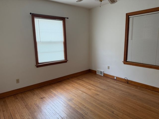 795 Estes Street 1, Gurnee, IL 60031
