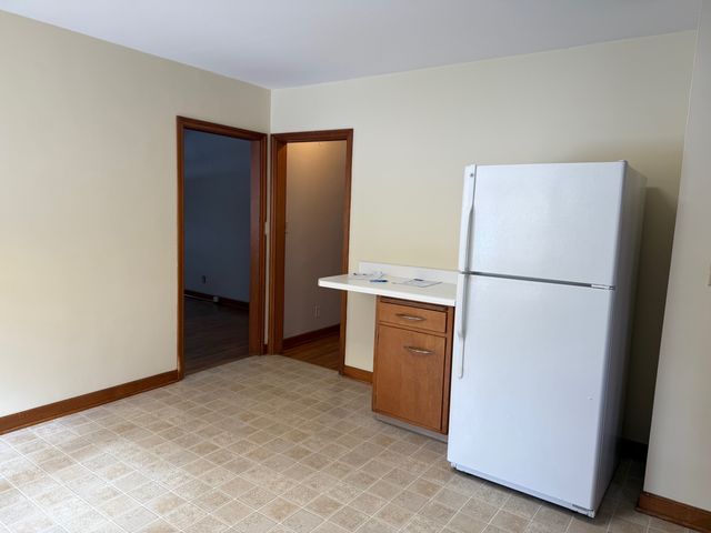 795 Estes Street 1, Gurnee, IL 60031