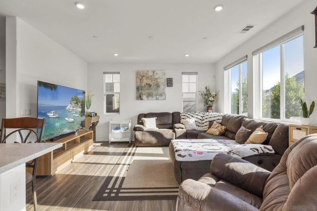 532 Enzo St 75, Lake Elsinore, CA 92530