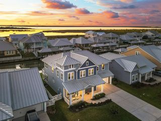 5230 Brigantine Cay Court, Texas City, TX 77590