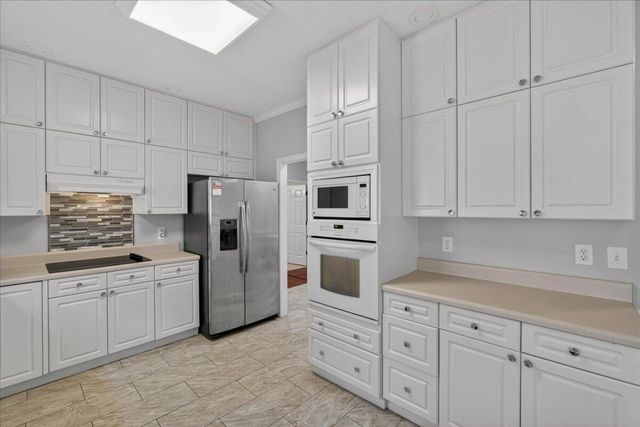 2461 Shadowcreek Court, North Charleston, SC 29406