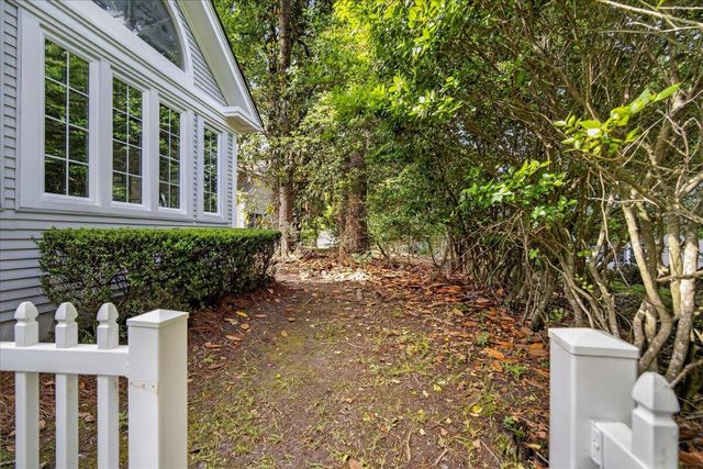 2461 Shadowcreek Court, North Charleston, SC 29406