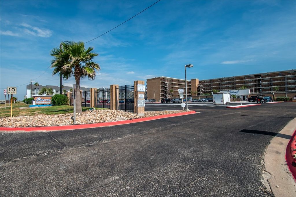 14810 Windward Dr 204, Corpus Christi, TX 78418 — photo 3