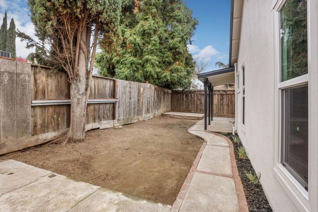 4024 Nugget Dr, Modesto, CA 95355