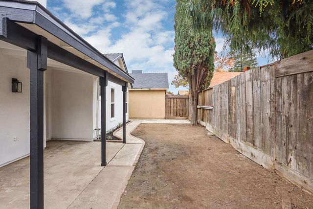 4024 Nugget Dr, Modesto, CA 95355