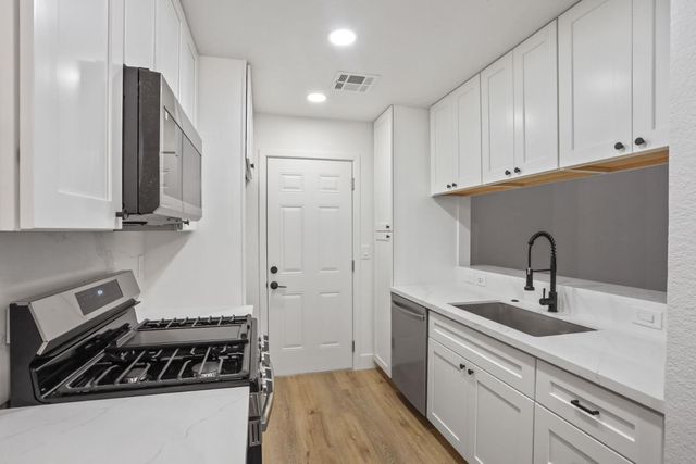 4024 Nugget Dr, Modesto, CA 95355