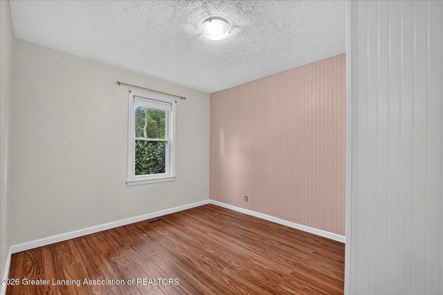 2115 Wabash Road, Lansing, MI 48910