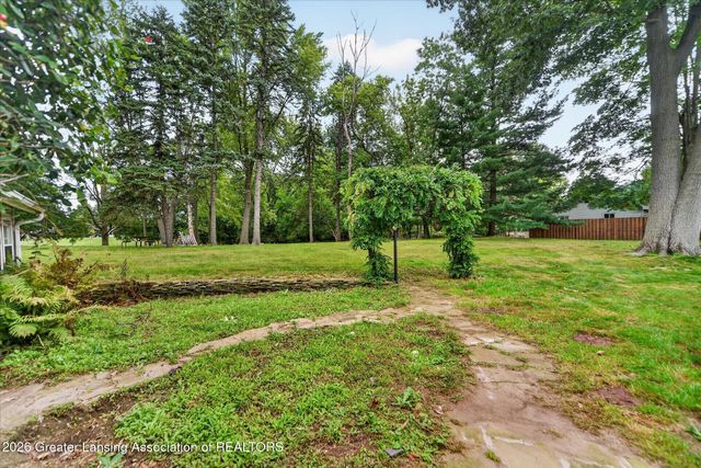 2115 Wabash Road, Lansing, MI 48910