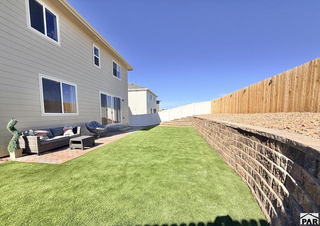 2509 Bella Terra Dr, Pueblo, CO 81001
